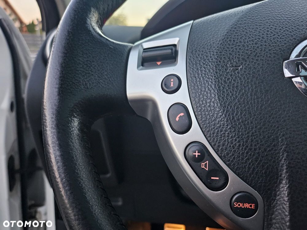 Nissan Qashqai - 22