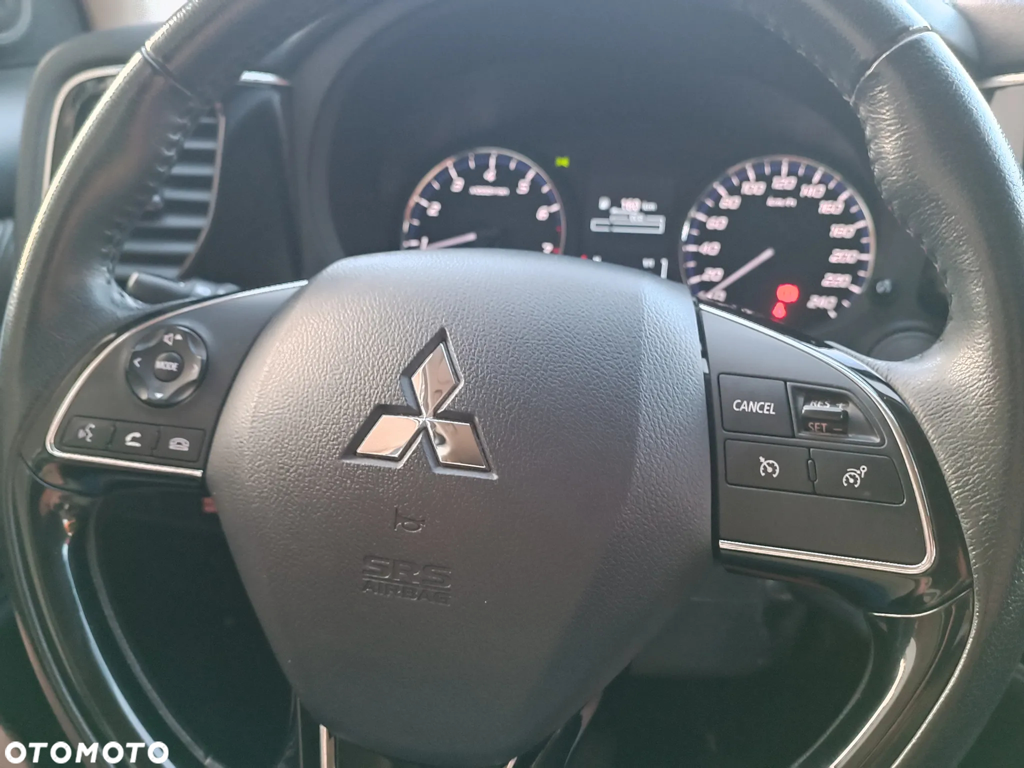 Mitsubishi Outlander 2.0 2WD Edition 100 - 25