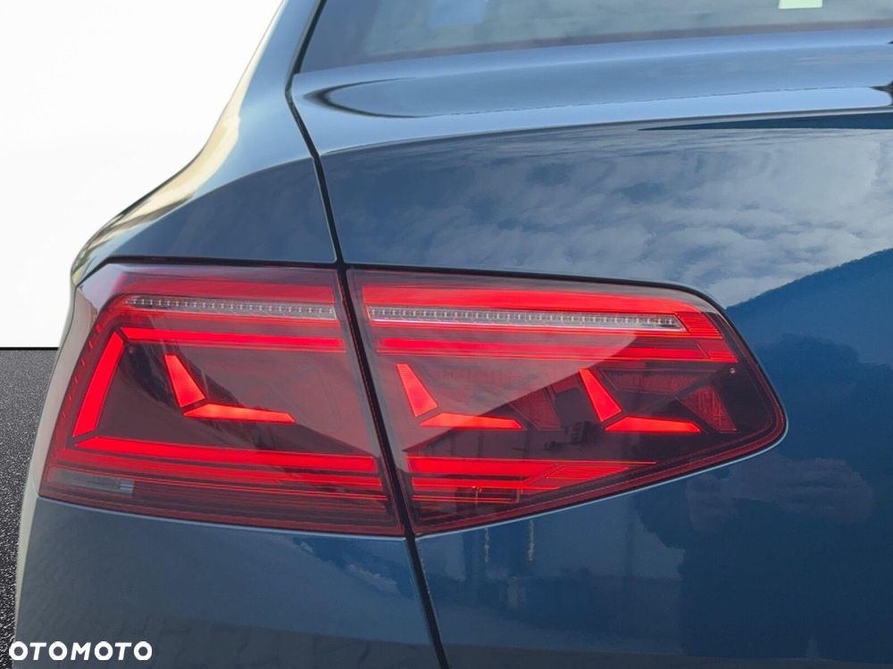Volkswagen Passat 2.0 TSI Elegance DSG - 13