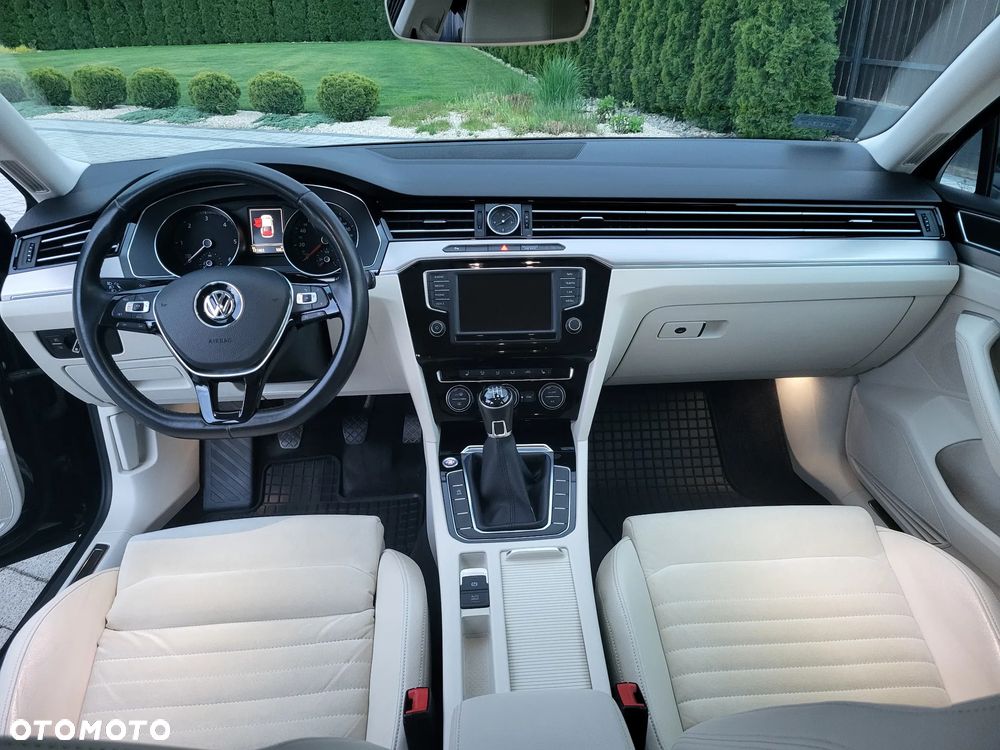 Volkswagen Passat 2.0 TDI BMT Highline - 11