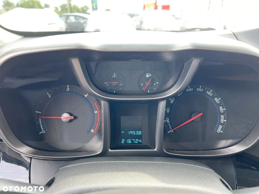 Chevrolet Orlando - 24