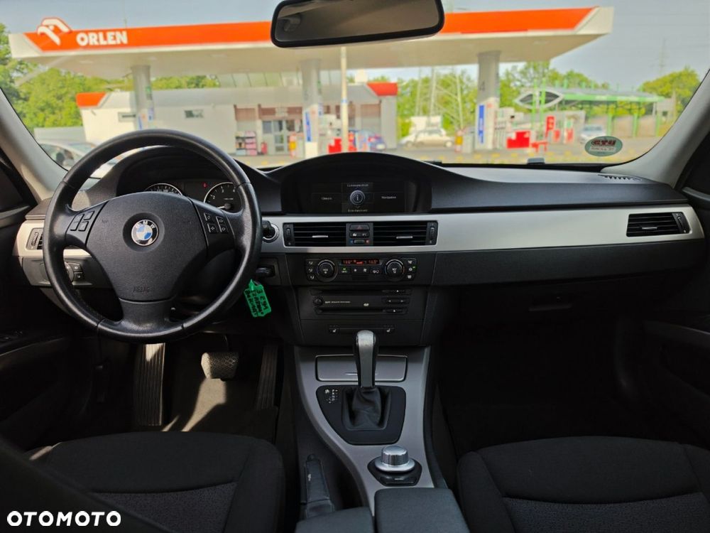 BMW Seria 3 - 29