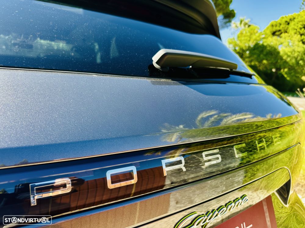 Porsche Cayenne - 20
