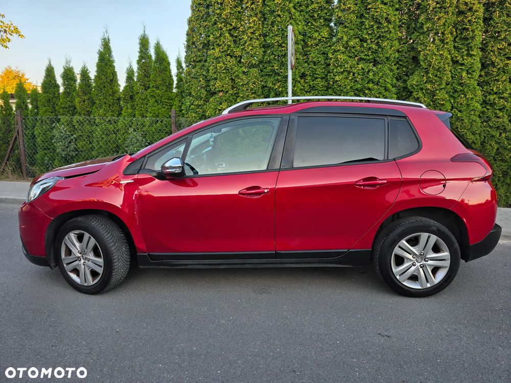 Peugeot 2008 BlueHDi 100 STOP & START Style - 8