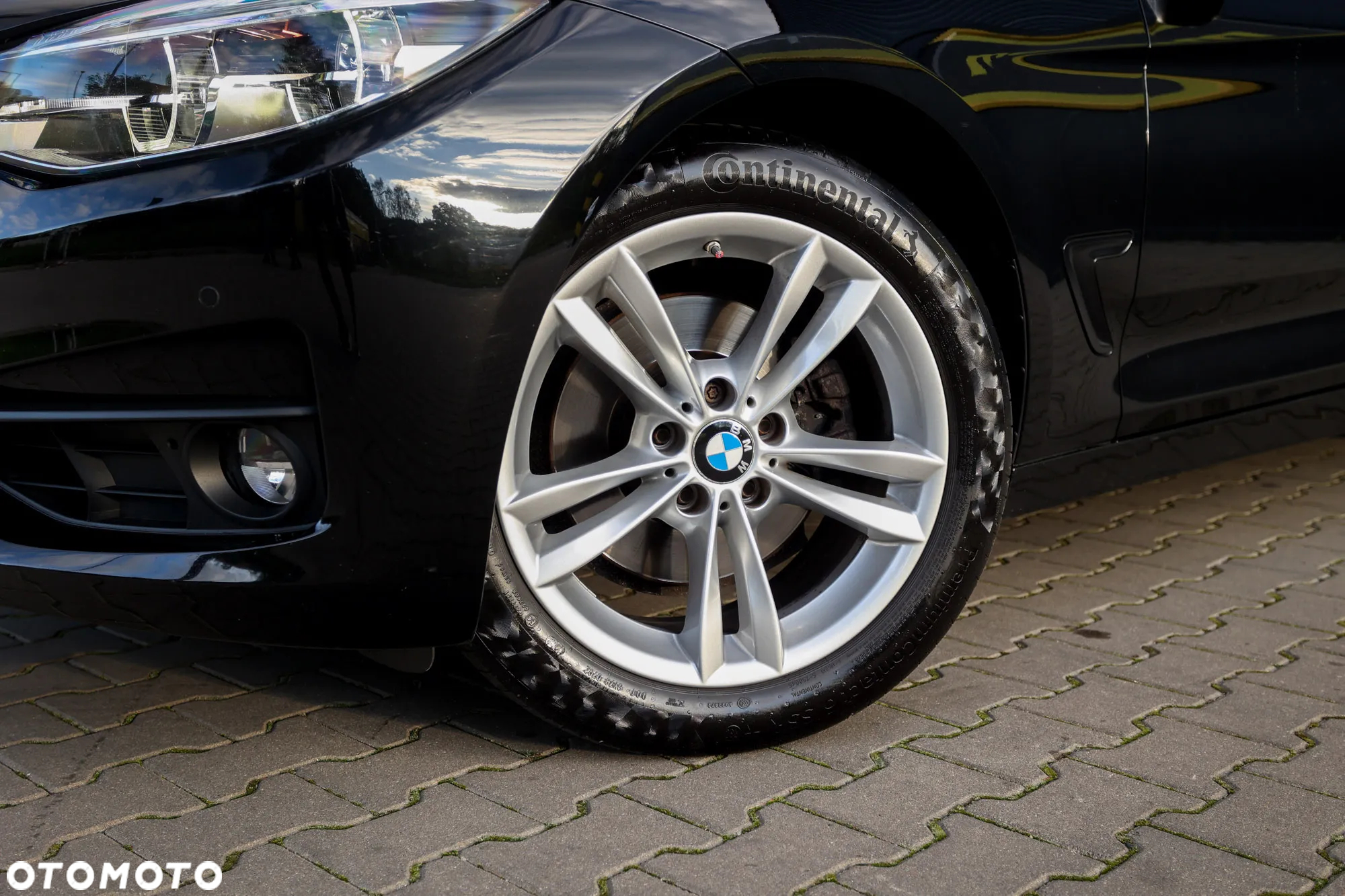 BMW 3GT 330i xDrive GT M Sport - 9
