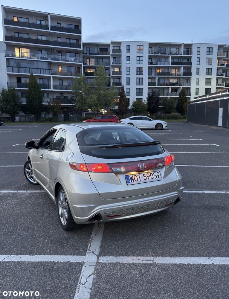 Honda Civic 1.8 Sport - 3