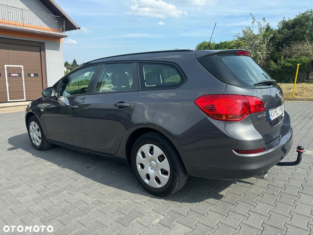 Opel Astra 1.4 Turbo Design Edition - 10