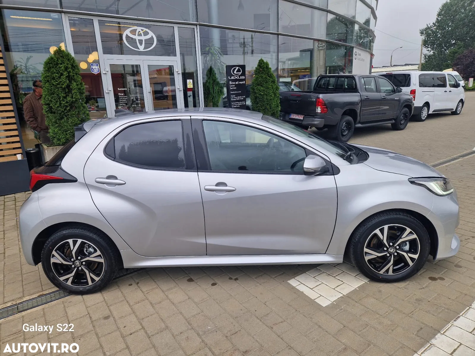 Toyota Yaris - 4