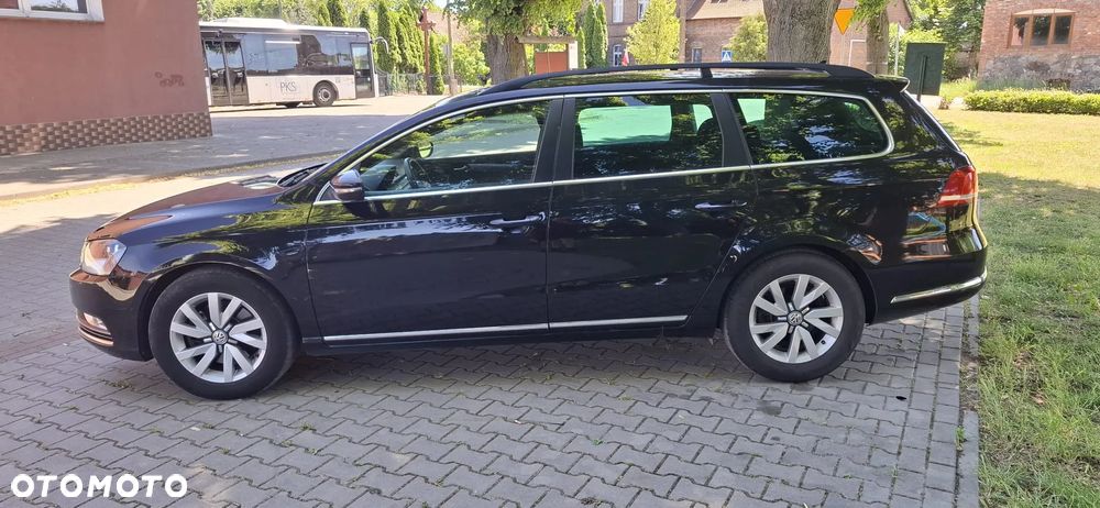 Volkswagen Passat 2.0 Blue TDI SCR Highline - 2