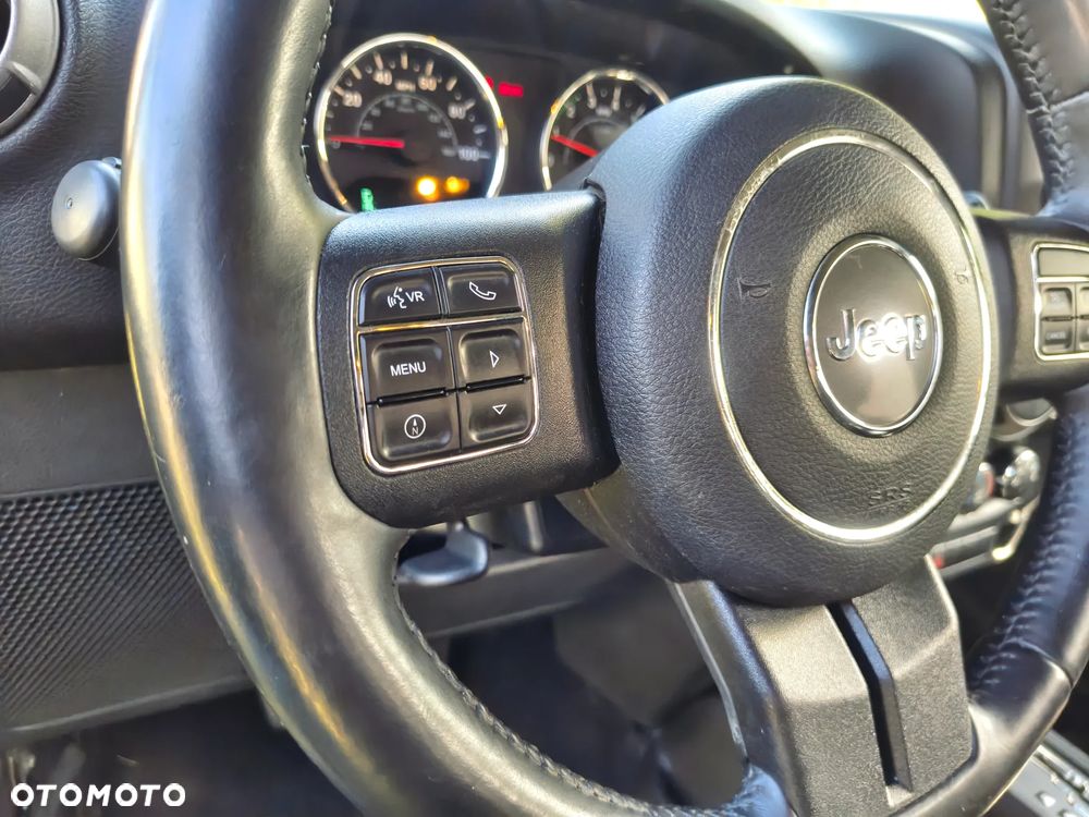 Jeep Wrangler - 25