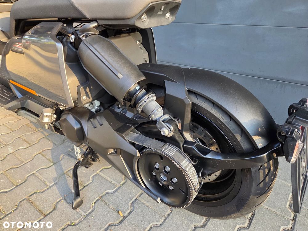 BMW CE 04 - 7