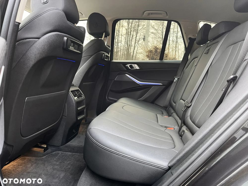 BMW X5 xDrive25d - 23