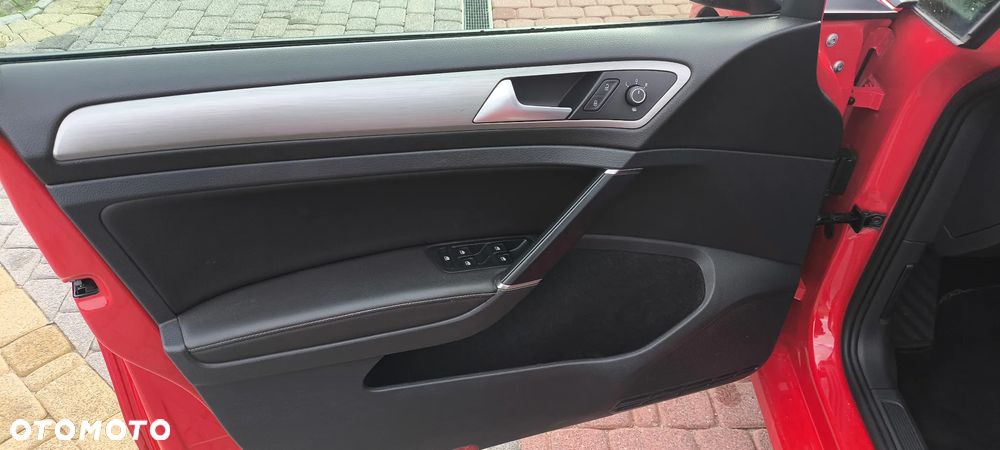 Volkswagen Golf 1.6 BlueTDI DSG Trendline - 7