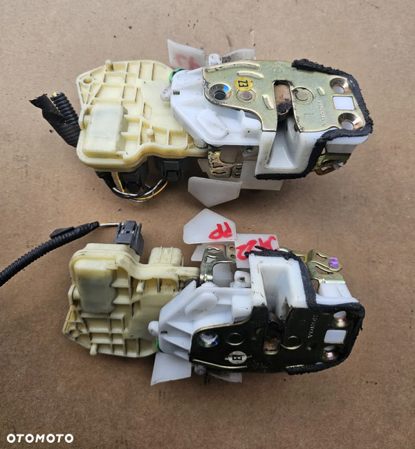 Honda Jazz II 2 zamek drzwi przód przedni prawy lewy