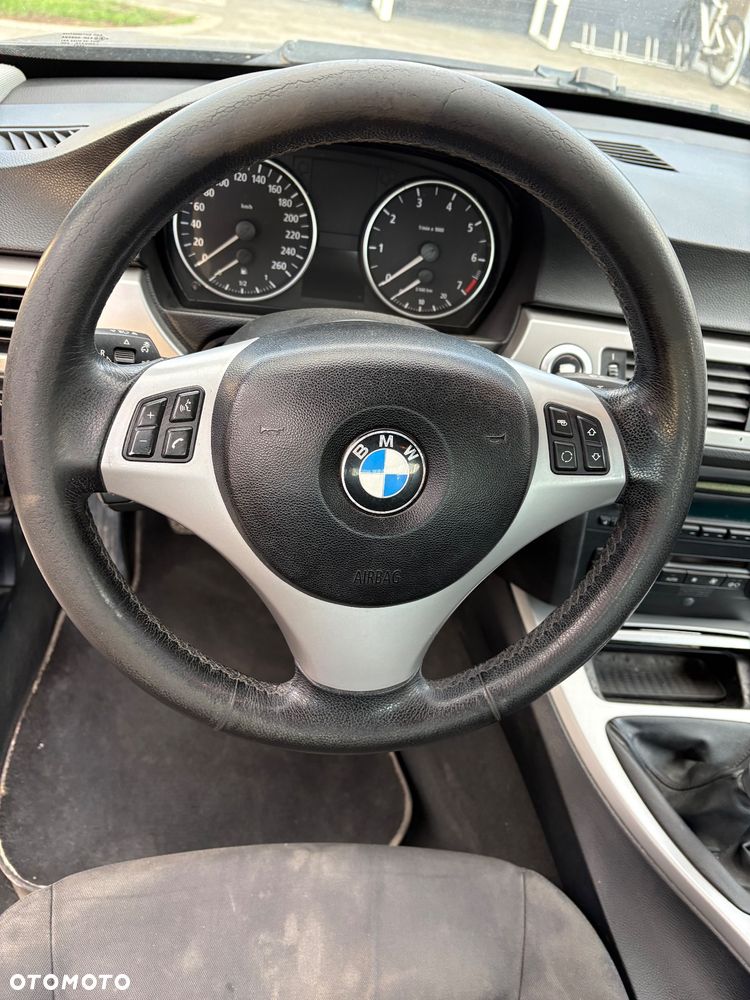 BMW Seria 3 - 11
