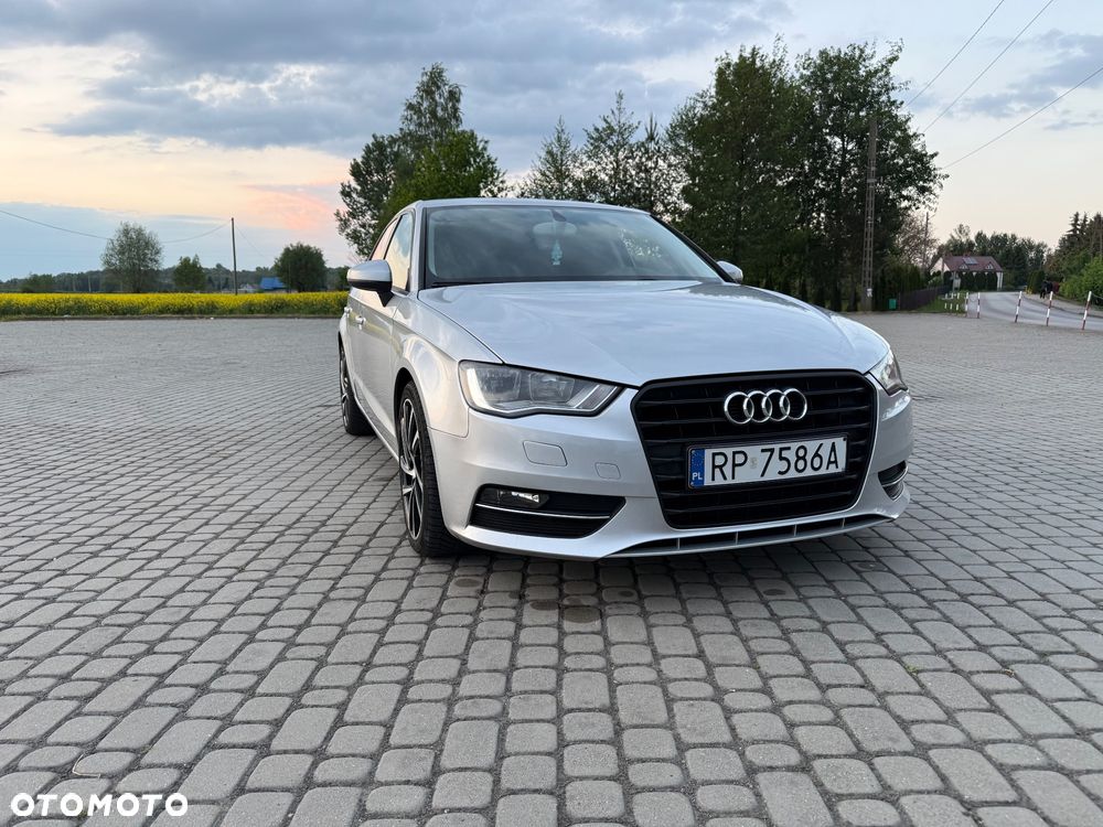 Audi A3 Sportback 1.6 TDI DPF Ambition S tronic - 23