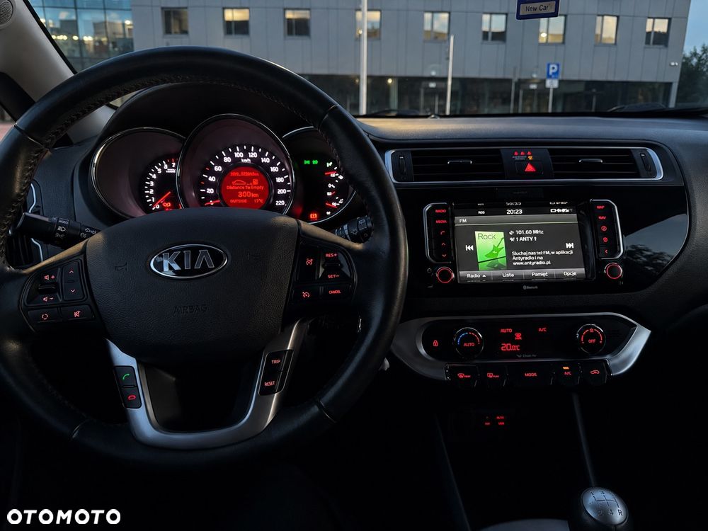 Kia Rio 1.2 Business Line - 21