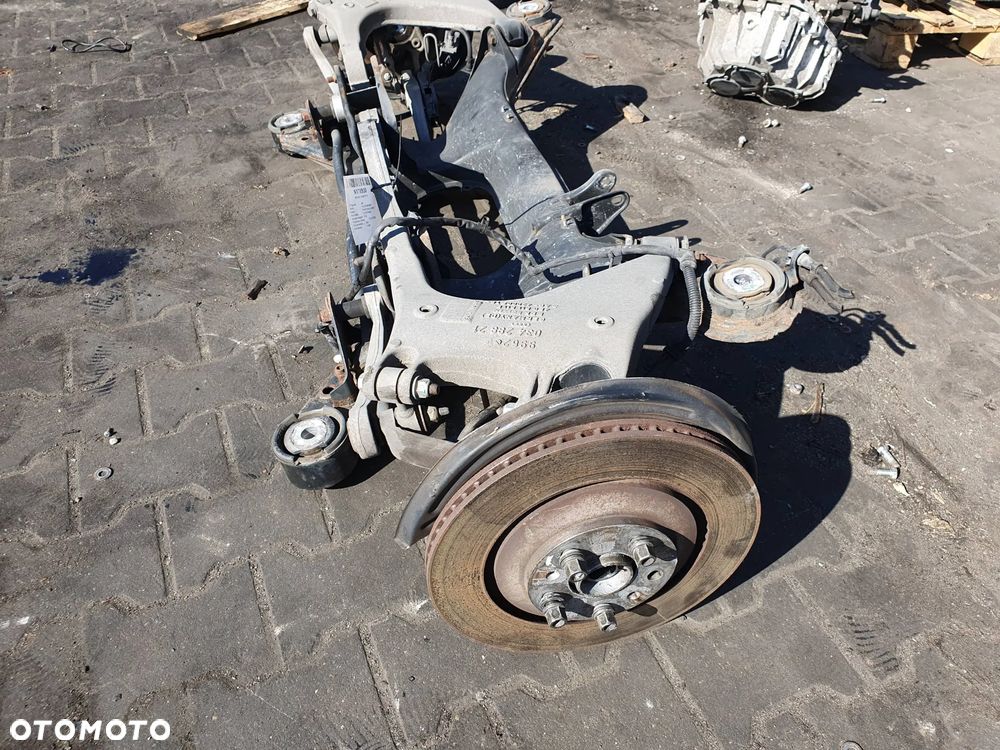 LG9R Volkswagen Phaeton 6.0 W12 2003 Belka osi tylnej - 5