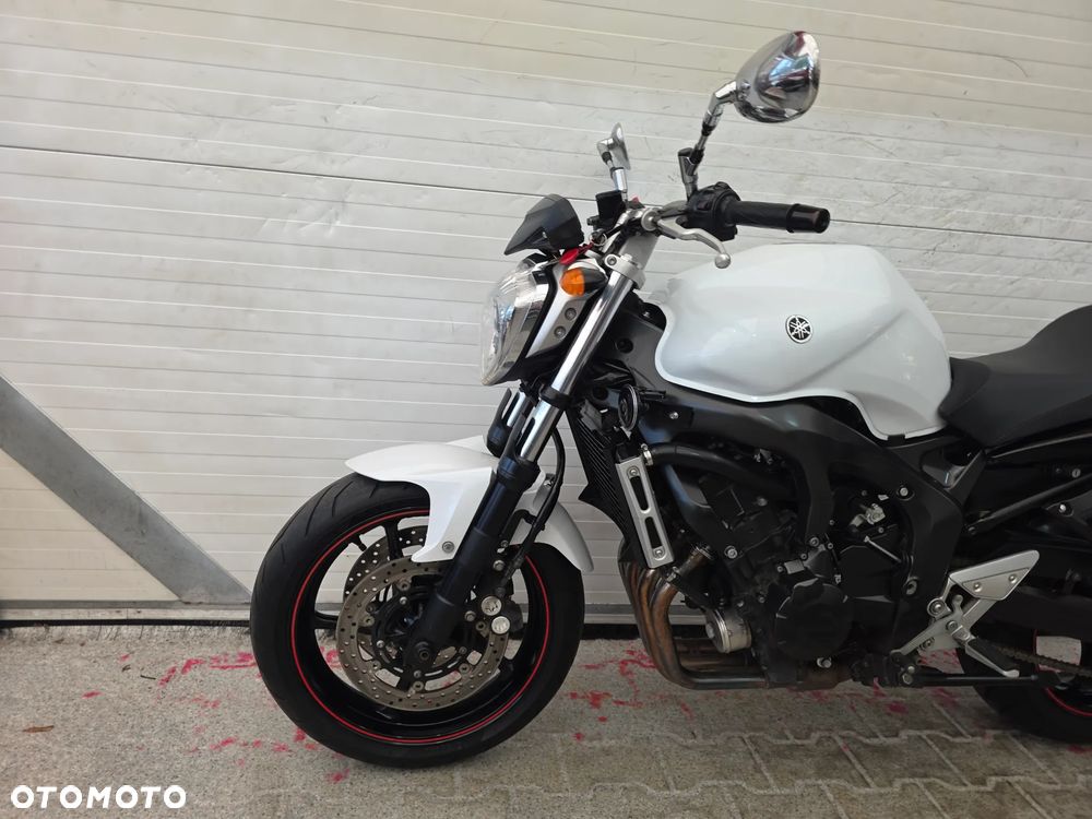 Yamaha FZ - 9