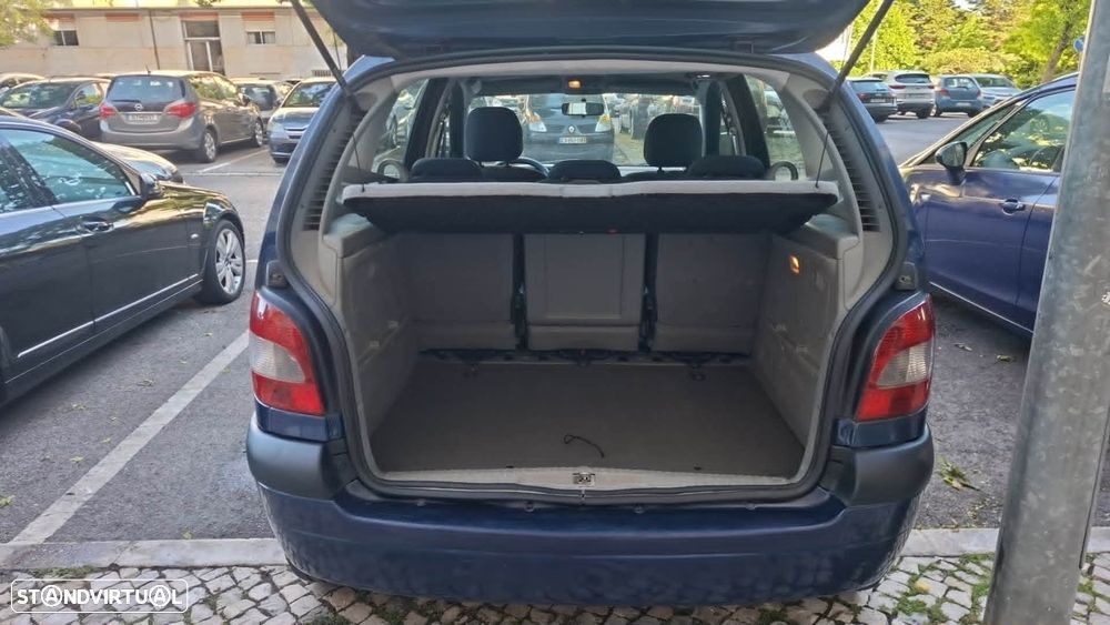 Renault Scénic 1.4 16V - 8