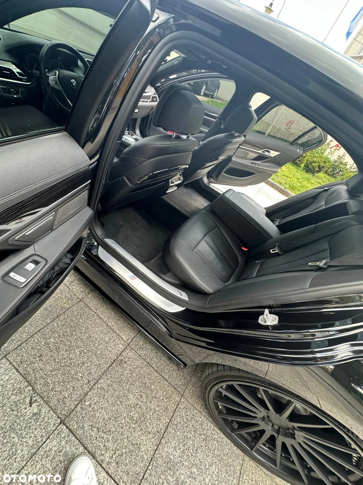 BMW Seria 7 740Li - 22