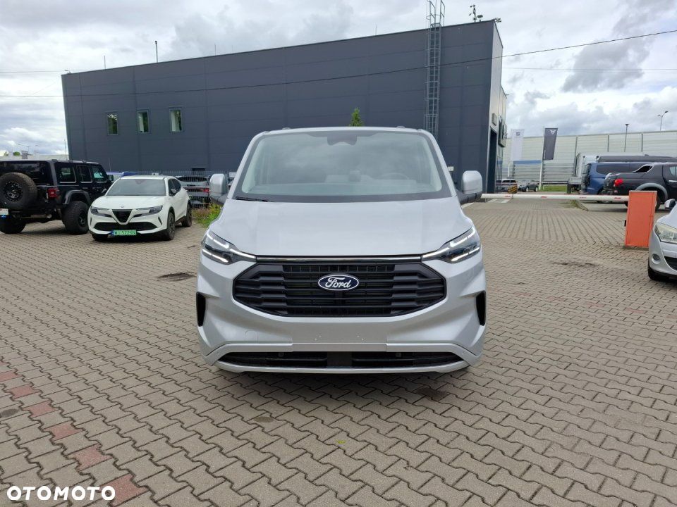 Ford Transit Custom - 8