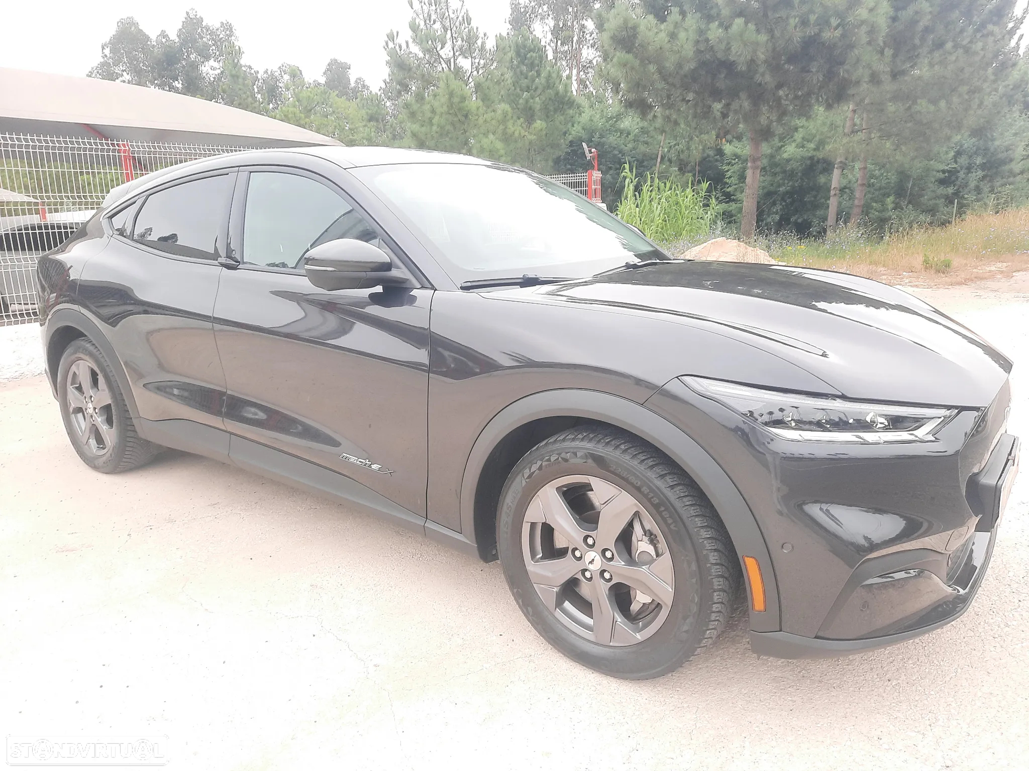 Ford Mustang Mach-E 98.7 kWh Premium - 11