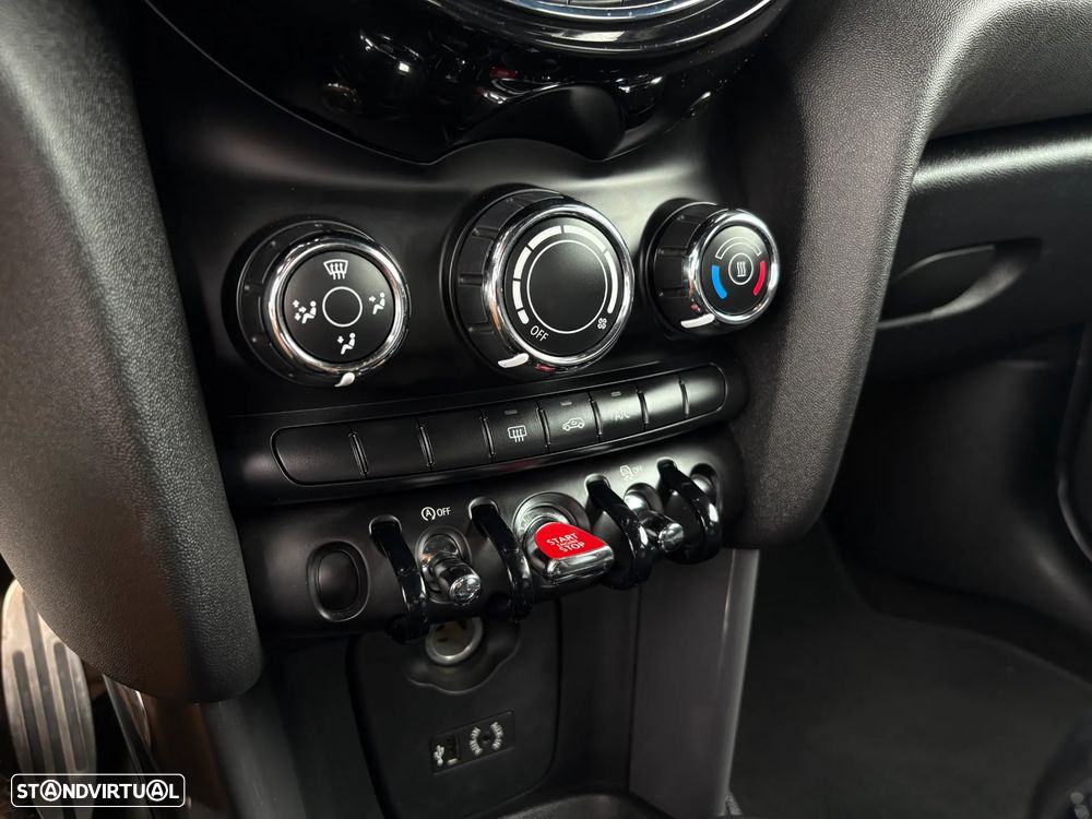 MINI 5 Portas Cooper D - 17