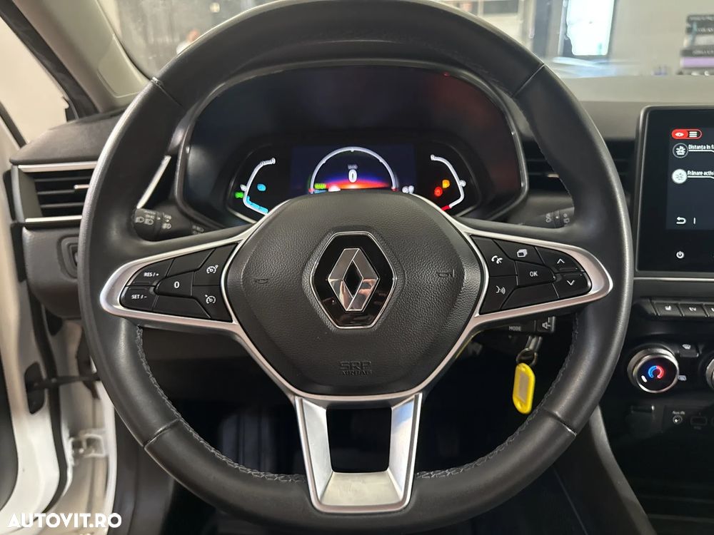 Renault Clio - 17