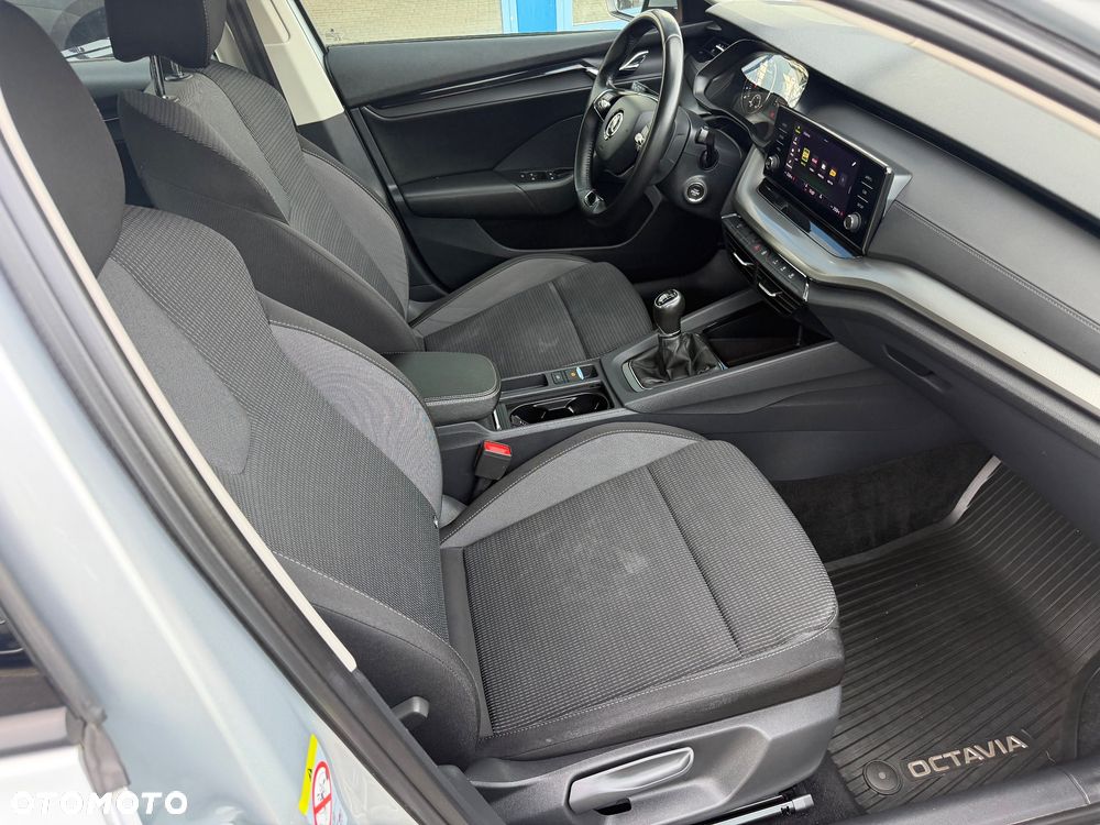 Skoda Octavia 2.0 TDI Ambition - 28