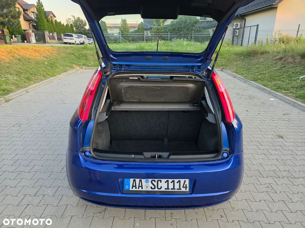 Fiat Grande Punto - 13