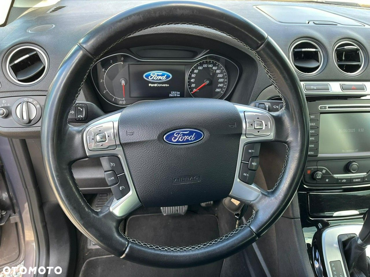Ford Galaxy - 20