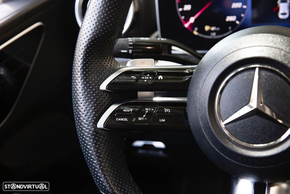 Mercedes-Benz C 300 d AMG Line - 28