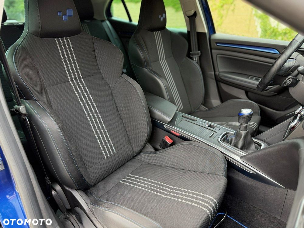 Renault Megane TCe 140 GPF GT LINE - 10