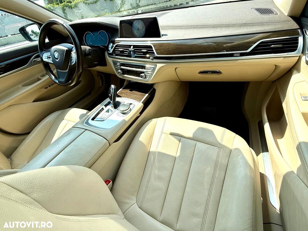 BMW Seria 7 730Ld xDrive - 14