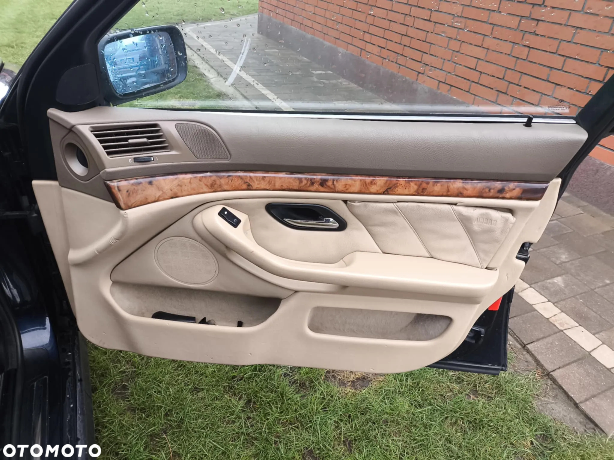 BMW Seria 5 528i - 10