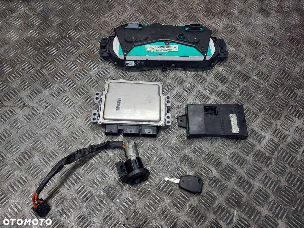 ZESTAW STARTOWY DACIA DUSTER I 1.5 DCI 237100703R 237101862R 248100027R - 8