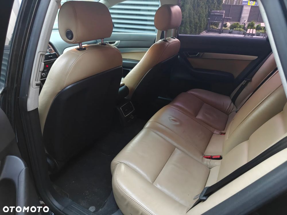 Audi A6 Avant 2.4 - 9