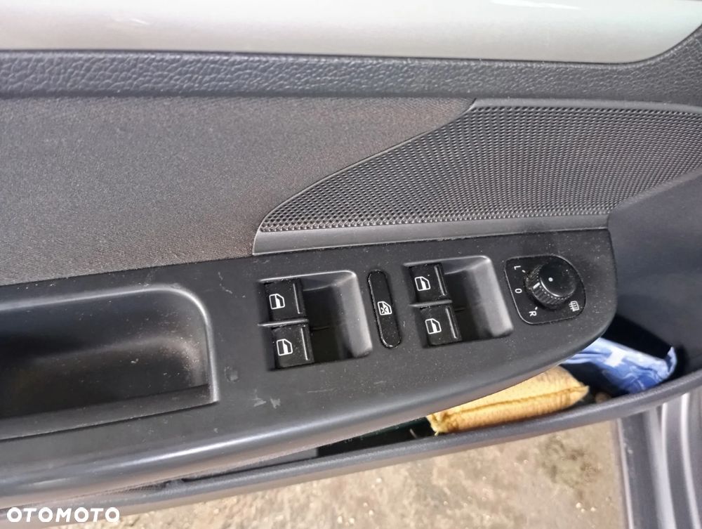 Volkswagen Golf 1.4 United - 13