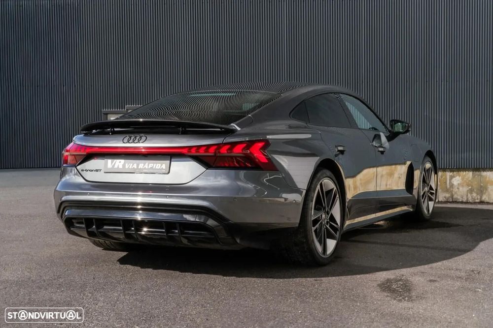 Audi e-tron GT - 5