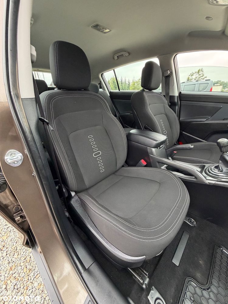 Kia Sportage 2.0 CVVT 2WD Spirit - 26