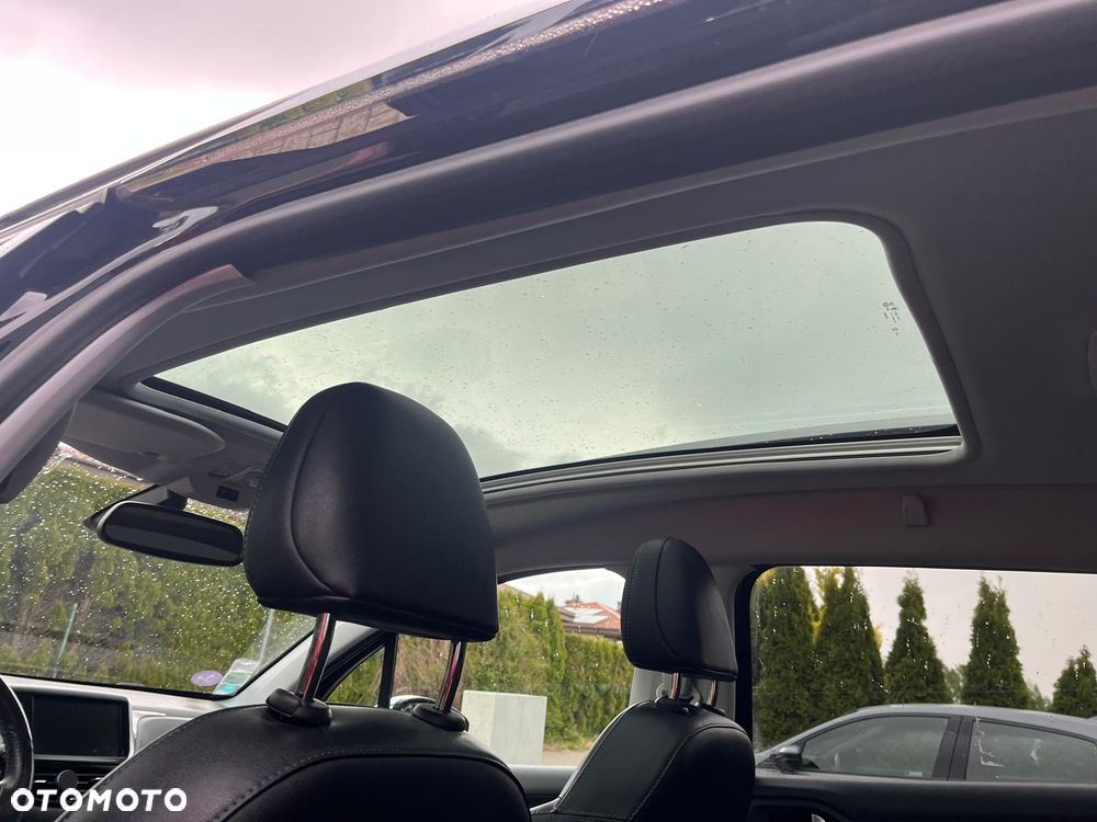 Peugeot 2008 1.2 Pure Tech Style S&S EAT6 - 13