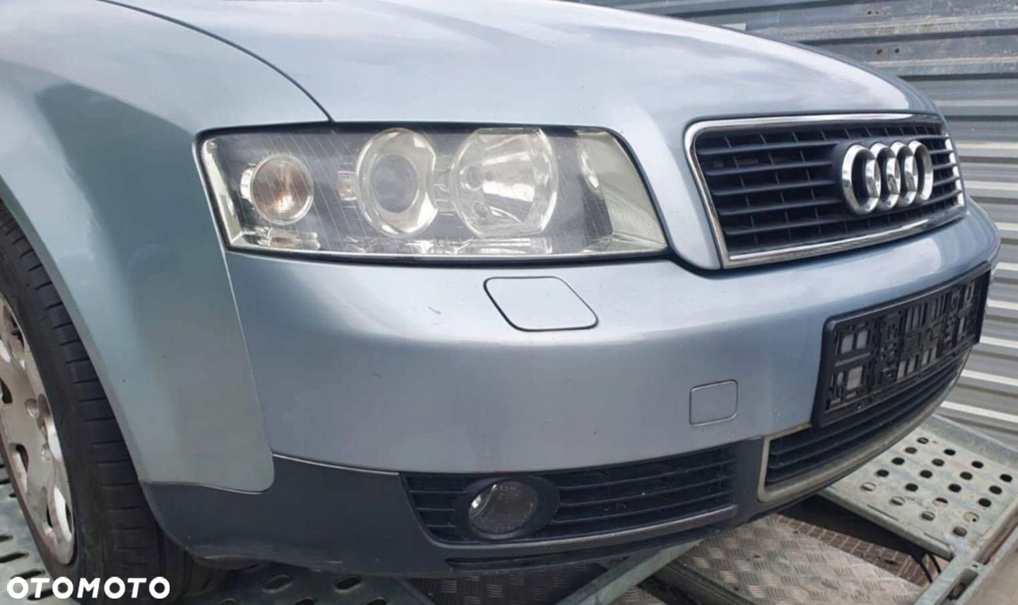 Audi A4B6 2003r. ZDERZAK PRZÓD PRZEDNI KOMPLETNY SEDAN - 3