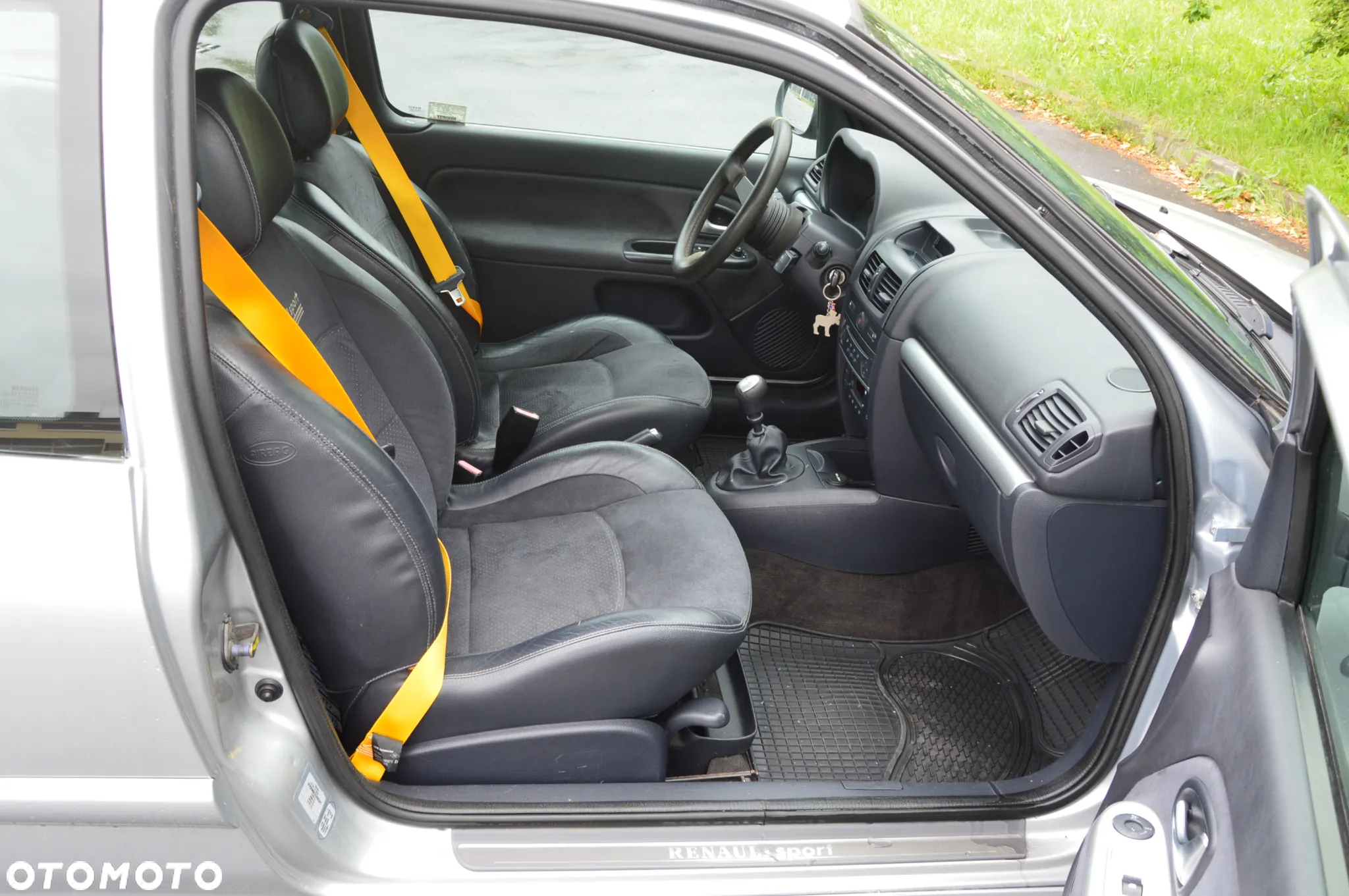 Renault Clio 2.0 16V Sport - 6