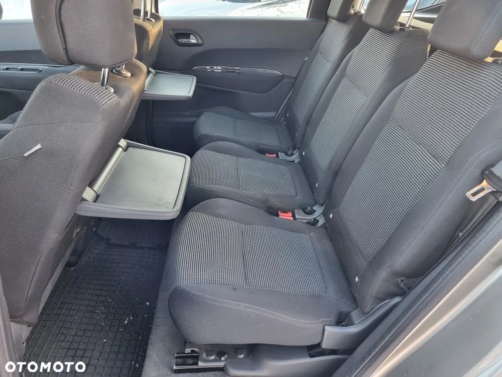 Peugeot 5008 HDI FAP 110 Premium - 11