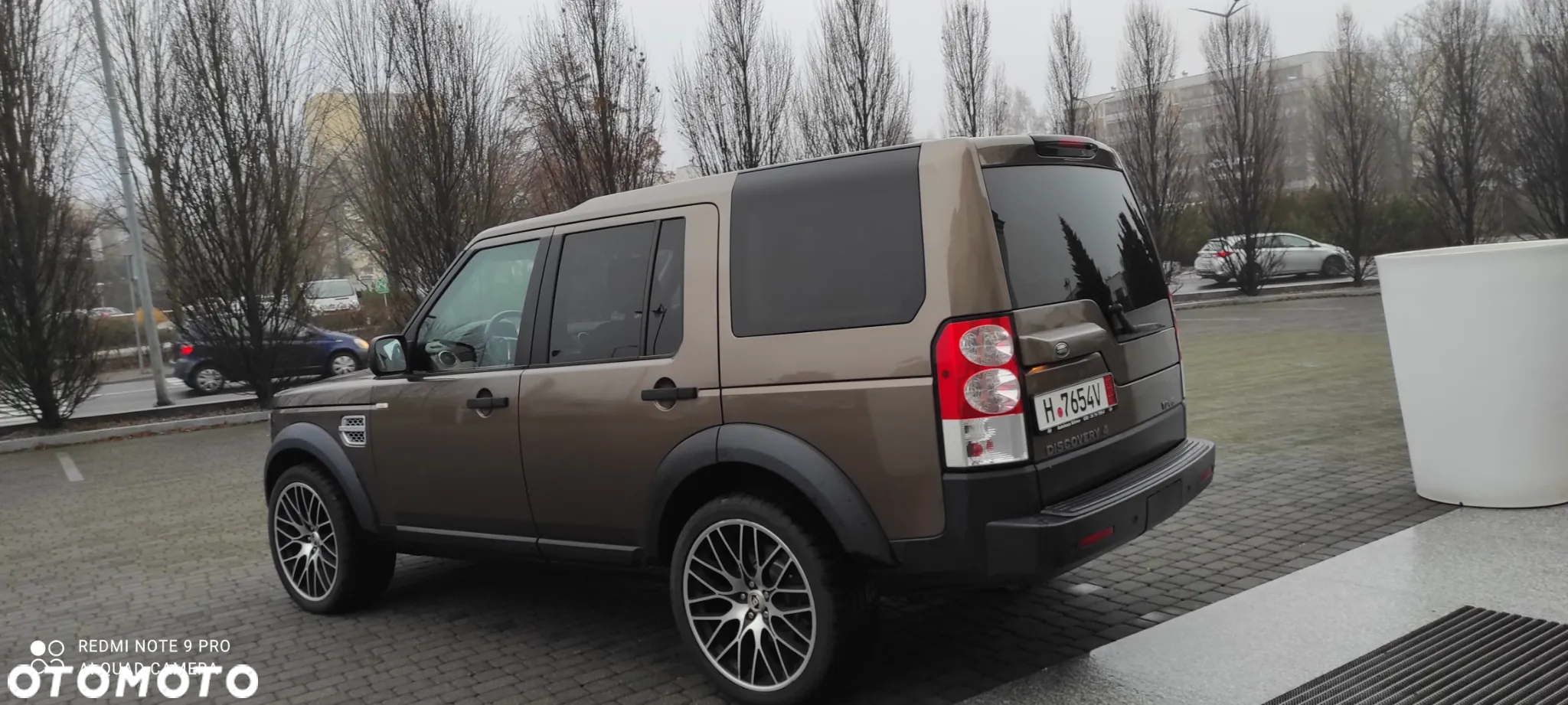 Land Rover Discovery IV 3.0 TD V6 HSE - 34
