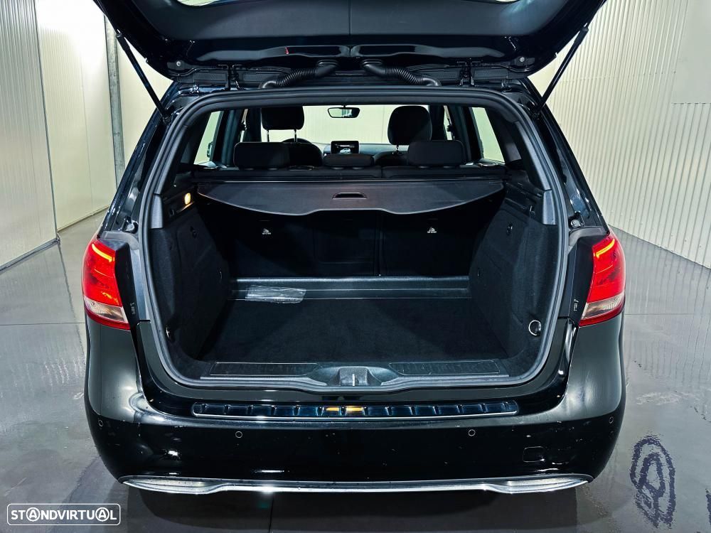 Mercedes-Benz B 180 d Urban - 59