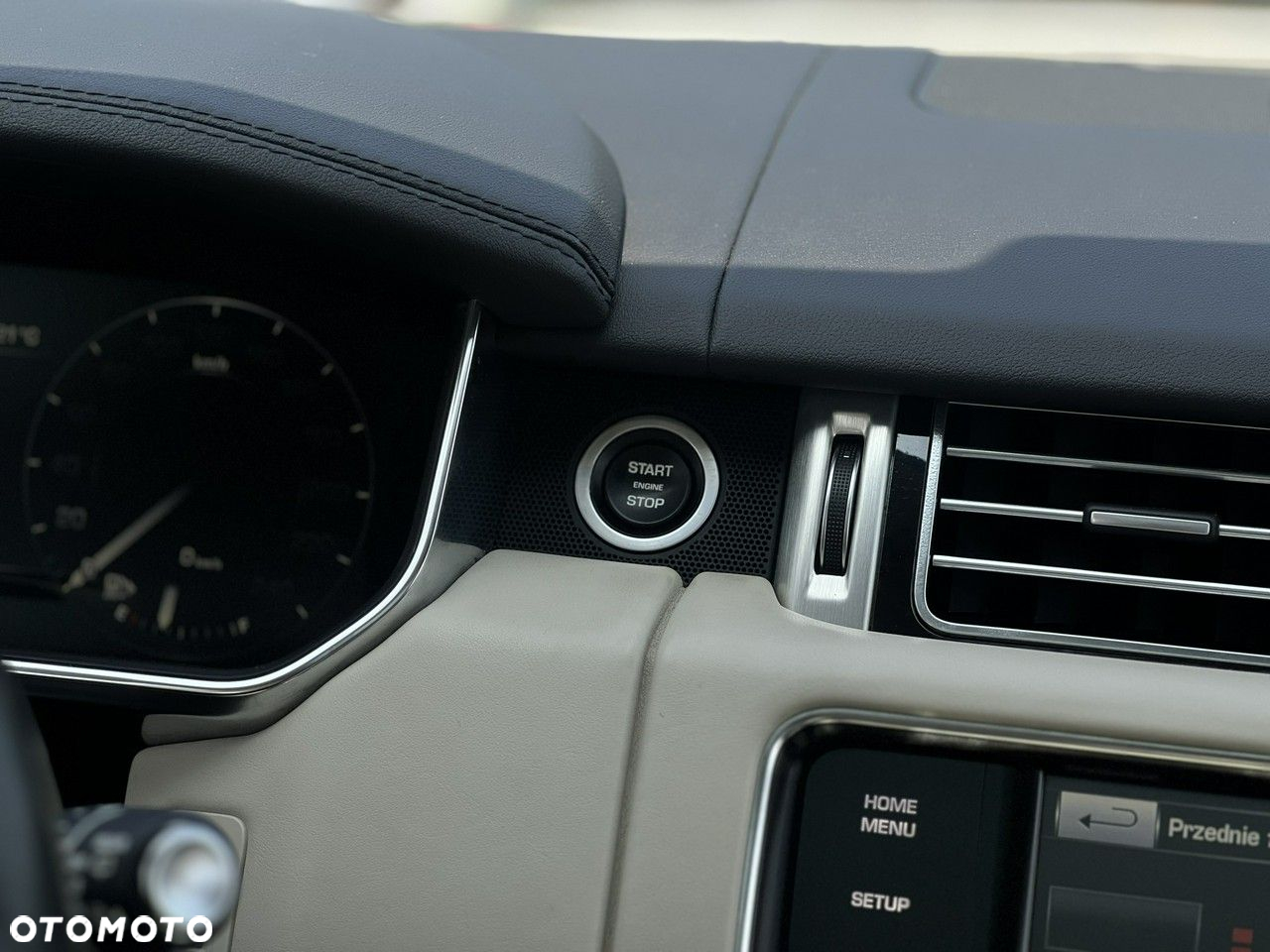 Land Rover Range Rover 4.4SD V8 Vogue - 19