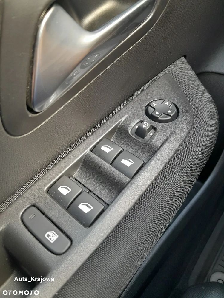 Peugeot 208 1.2 PureTech Active Pack S&S - 24