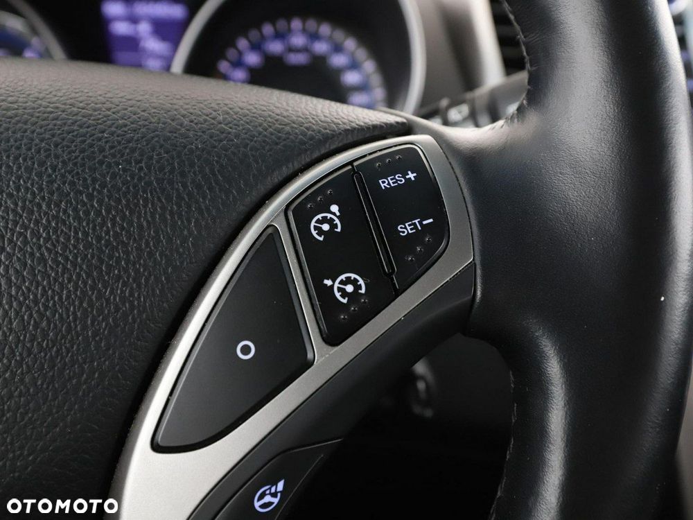 Hyundai i30 blue 1.6 CRDi Trend - 30